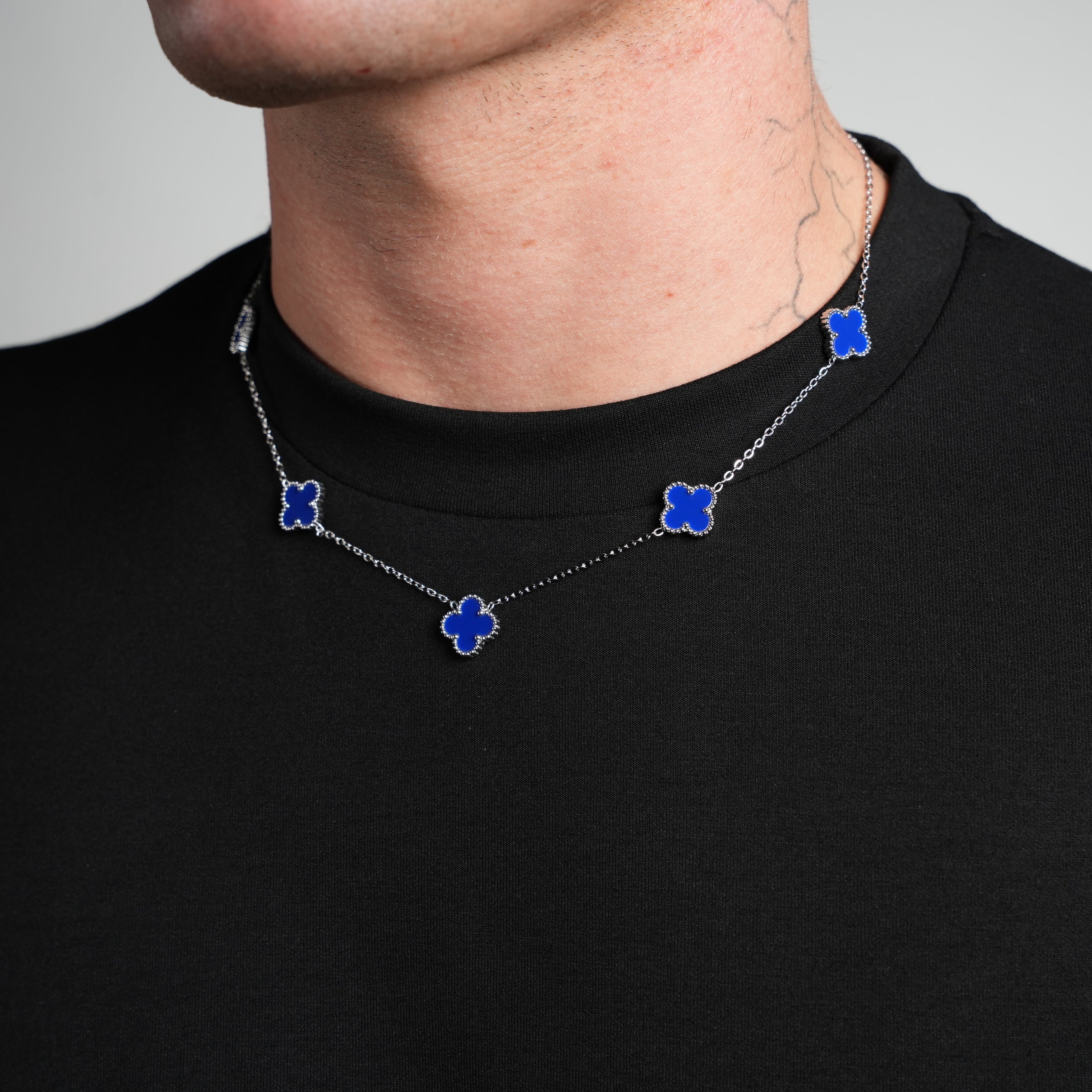 Silver Clover Necklace (Navy)