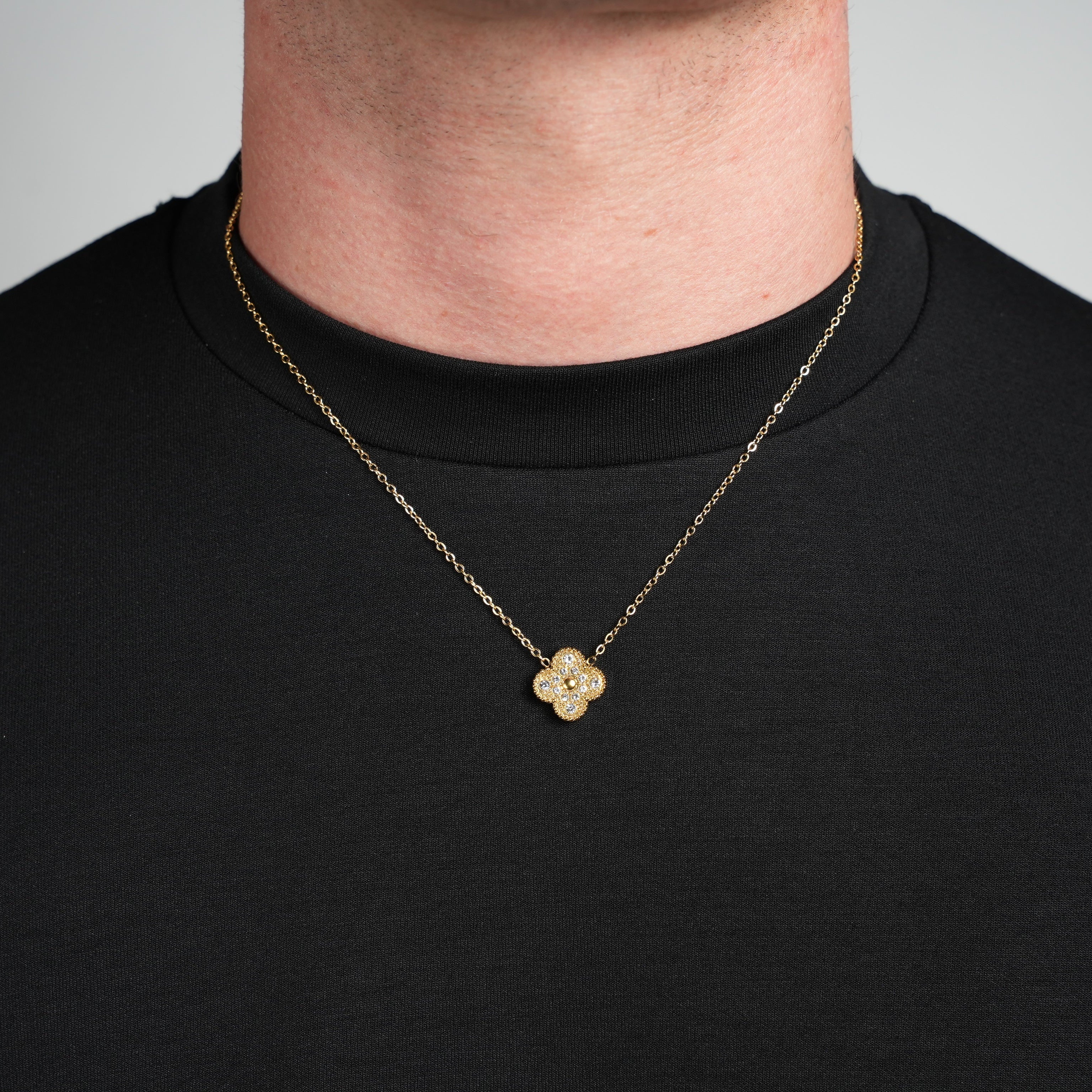 Diamond Single Clover Necklace (Gold)