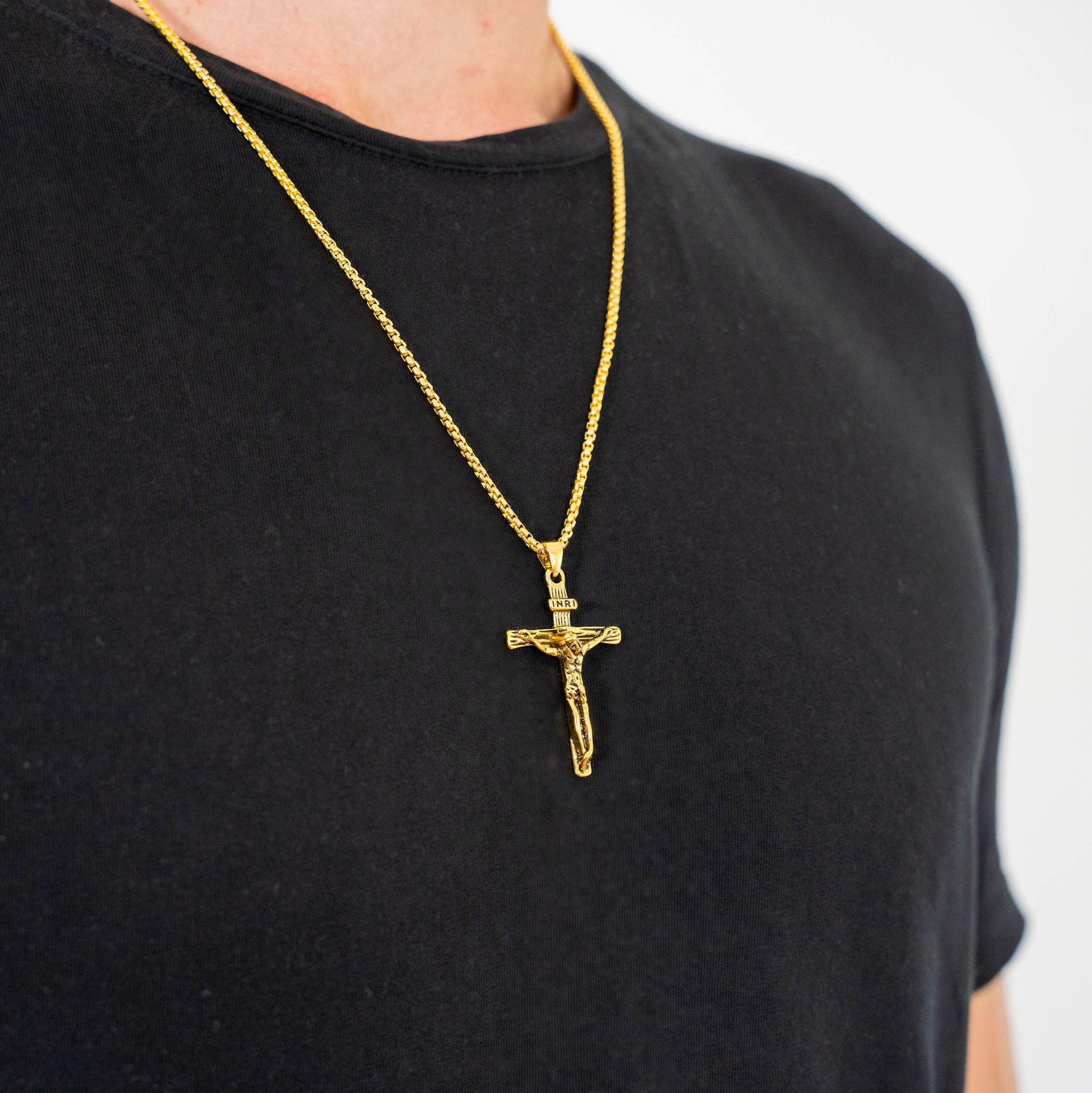 Crucifix Pendant (Gold)