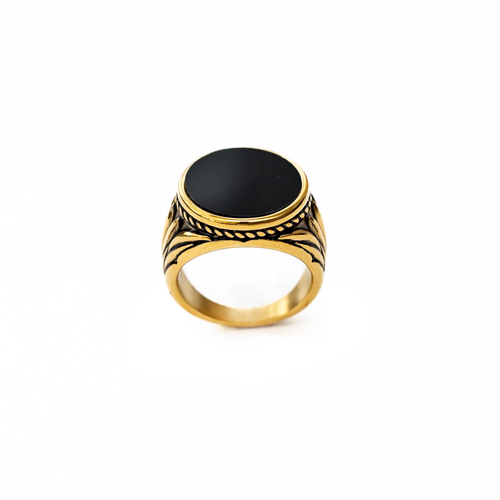 Onyx Signet Ring (Gold)