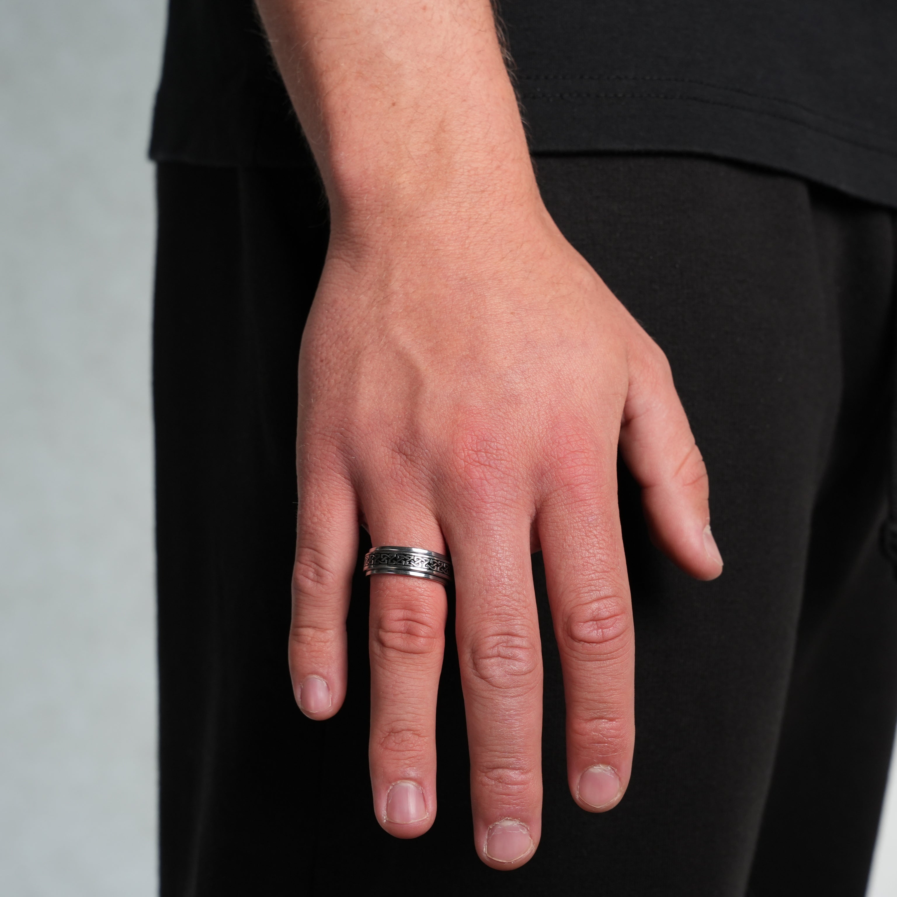 Patterned Spin Ring (Silver)