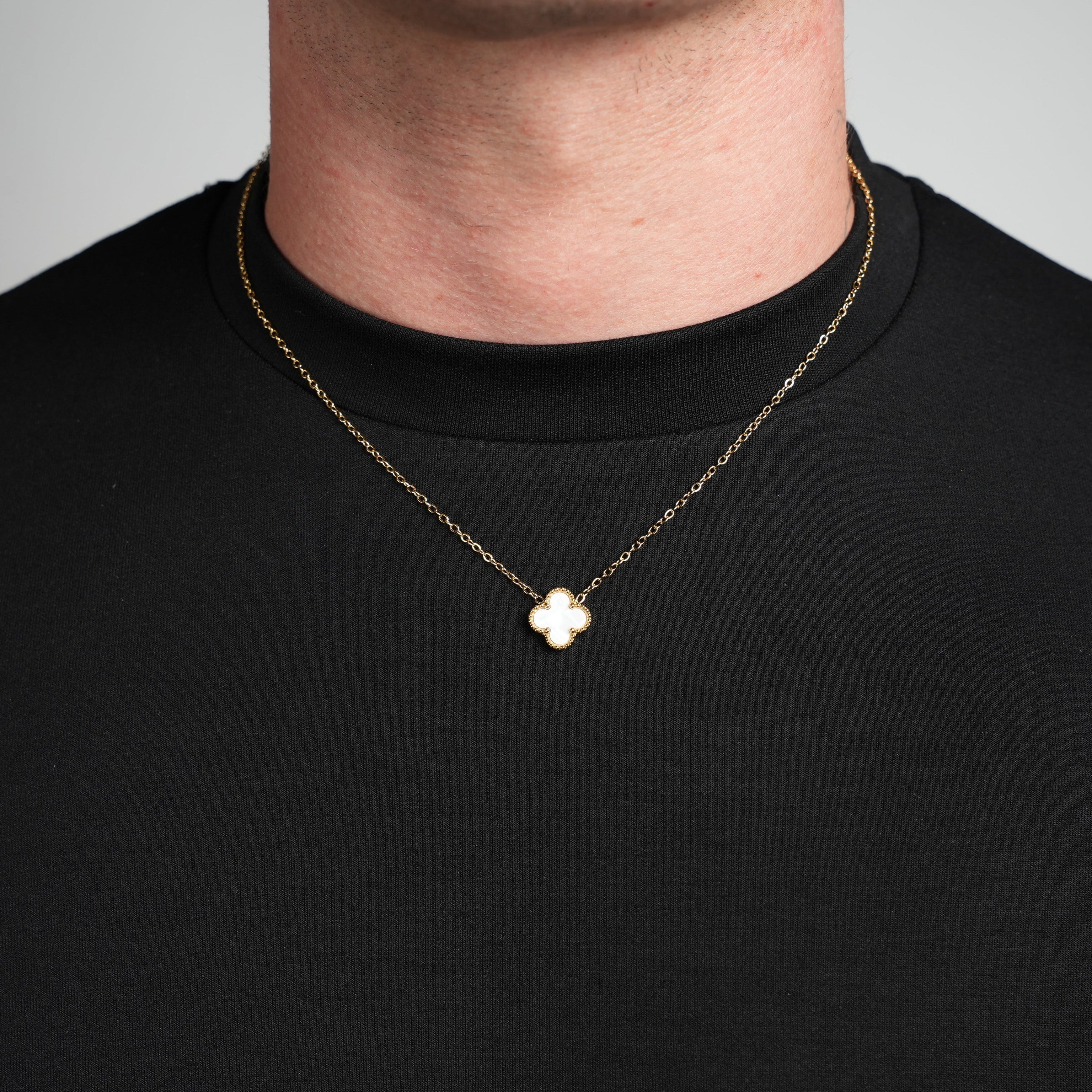 Gold Single Clover Necklace (White)