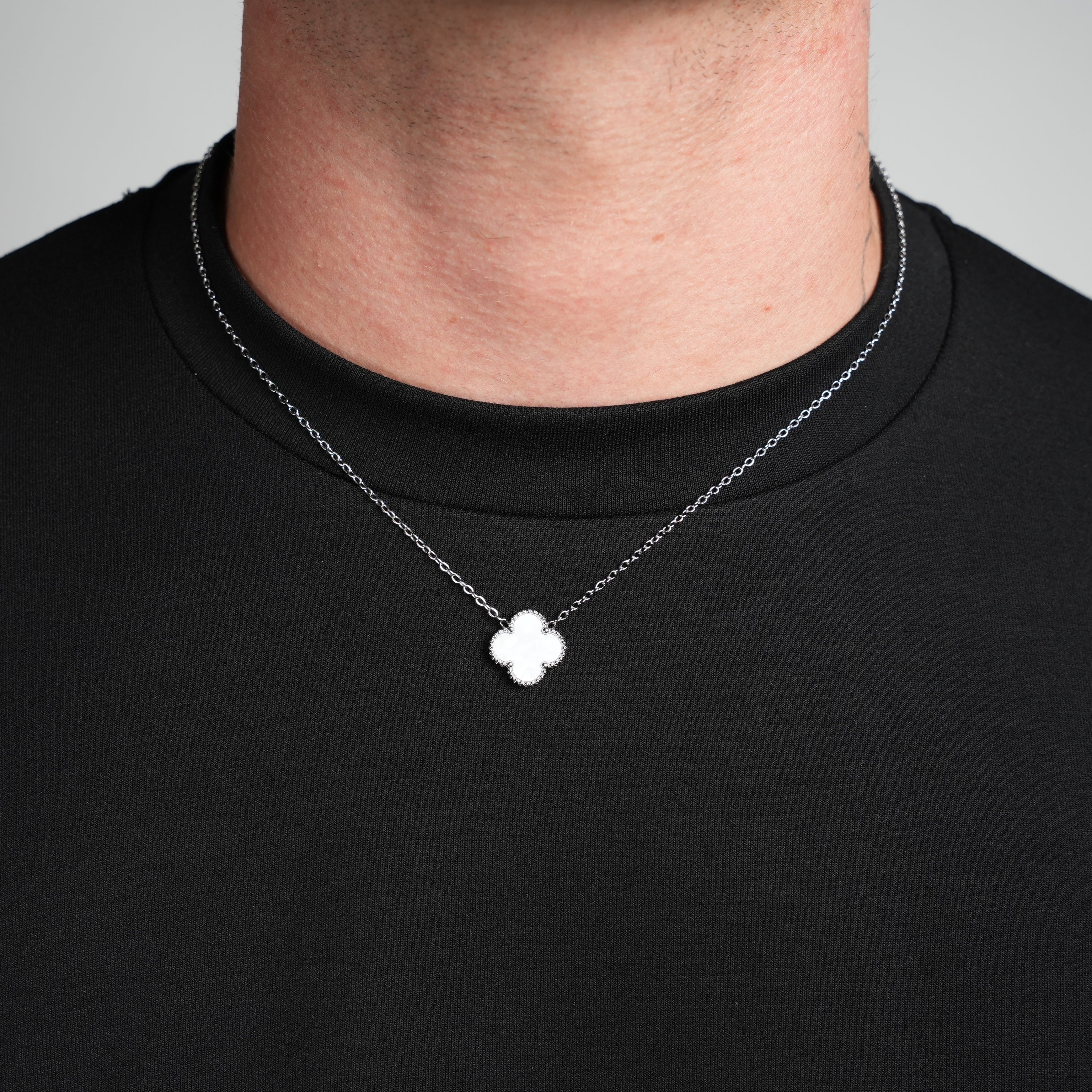 Silver Single Clover Necklace (White)