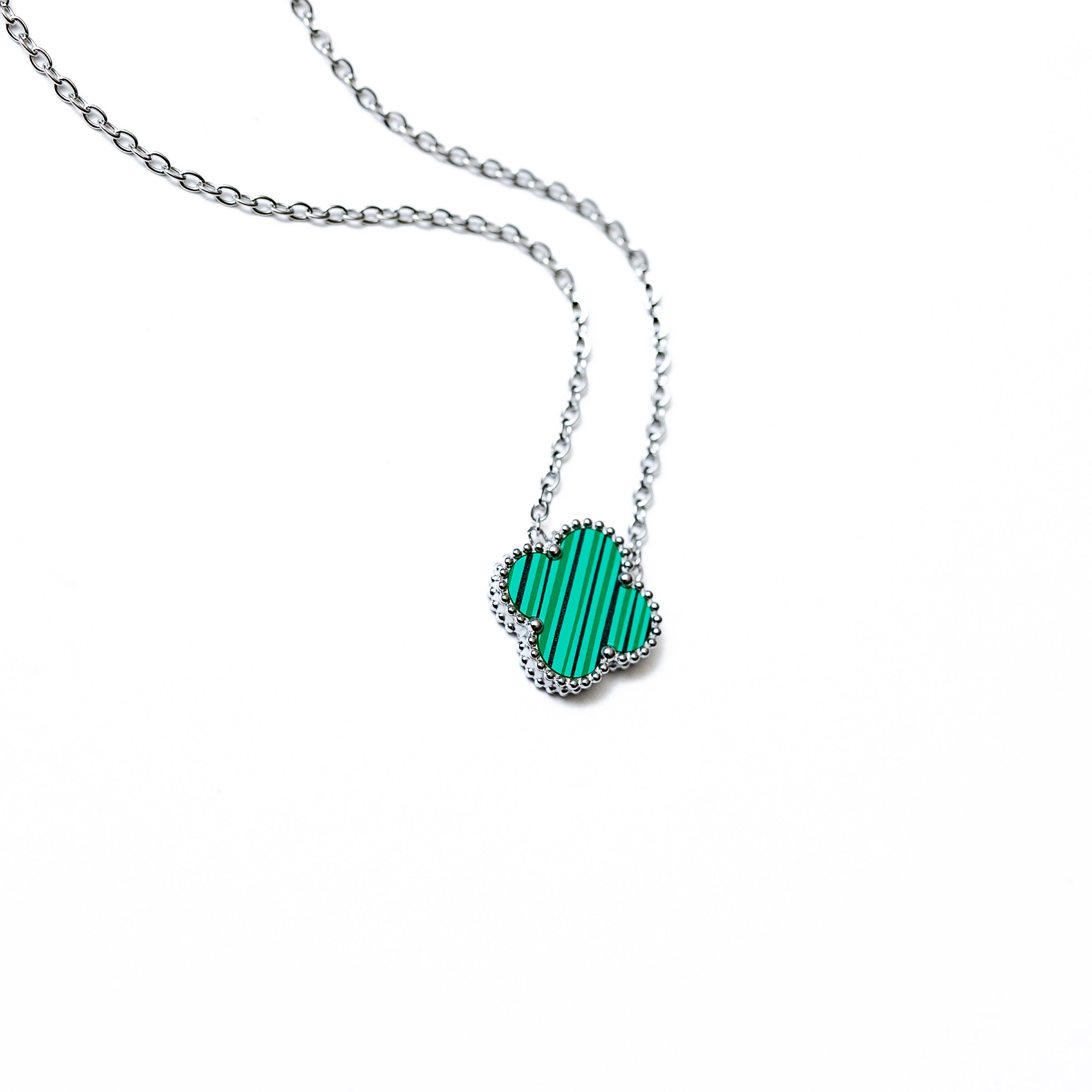 Silver Single Clover Necklace (Green)