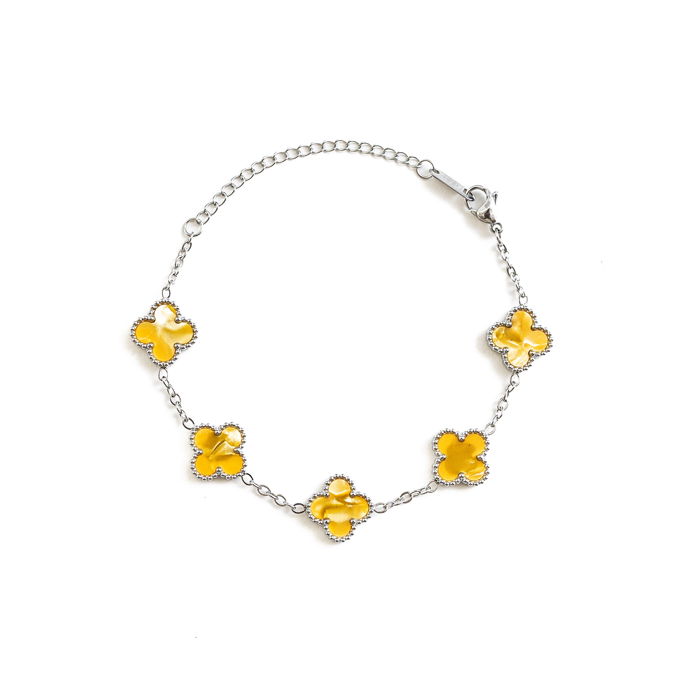 Silver Pearl Clover Bracelet (Apricot)