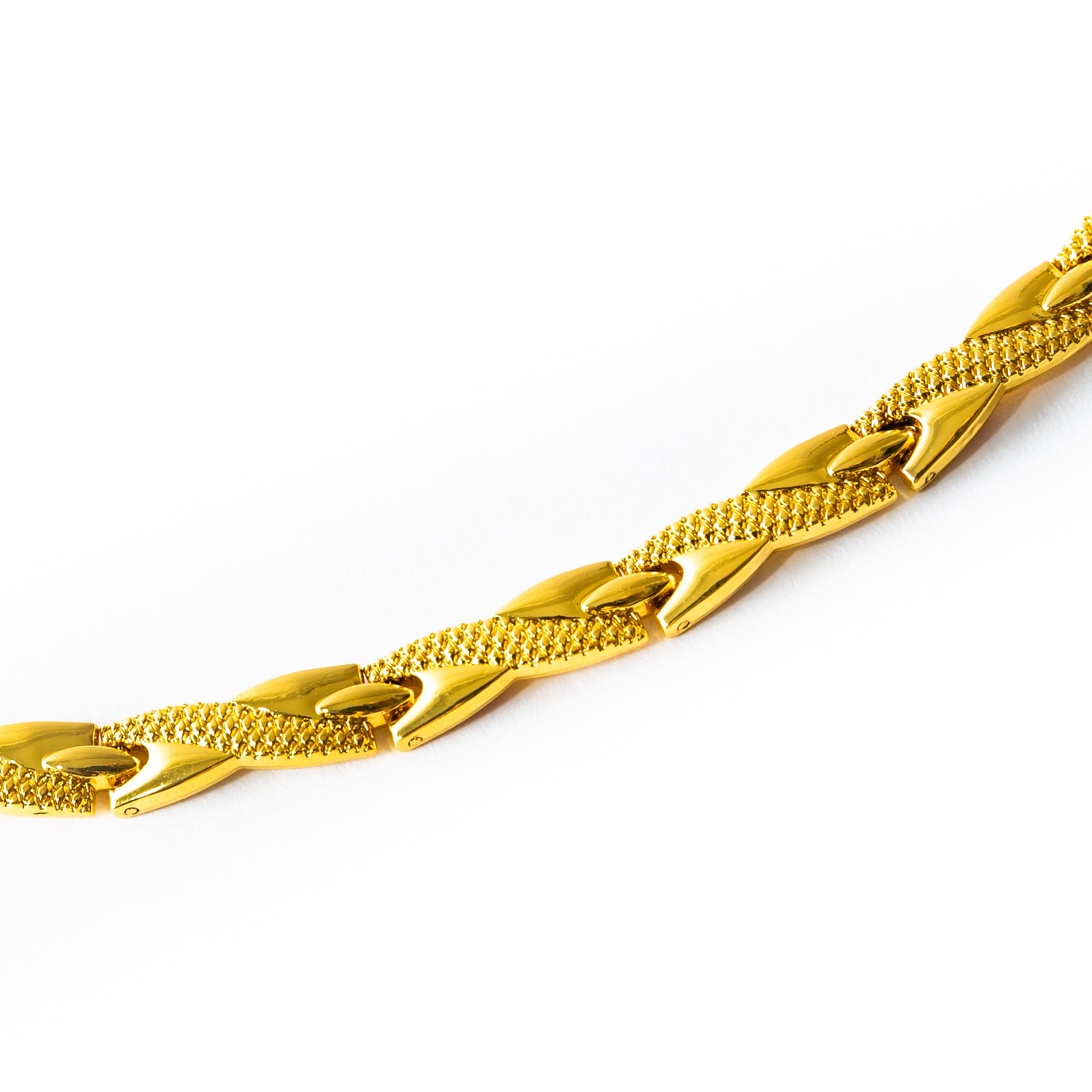 Dragon Clasp Bracelet (Gold)