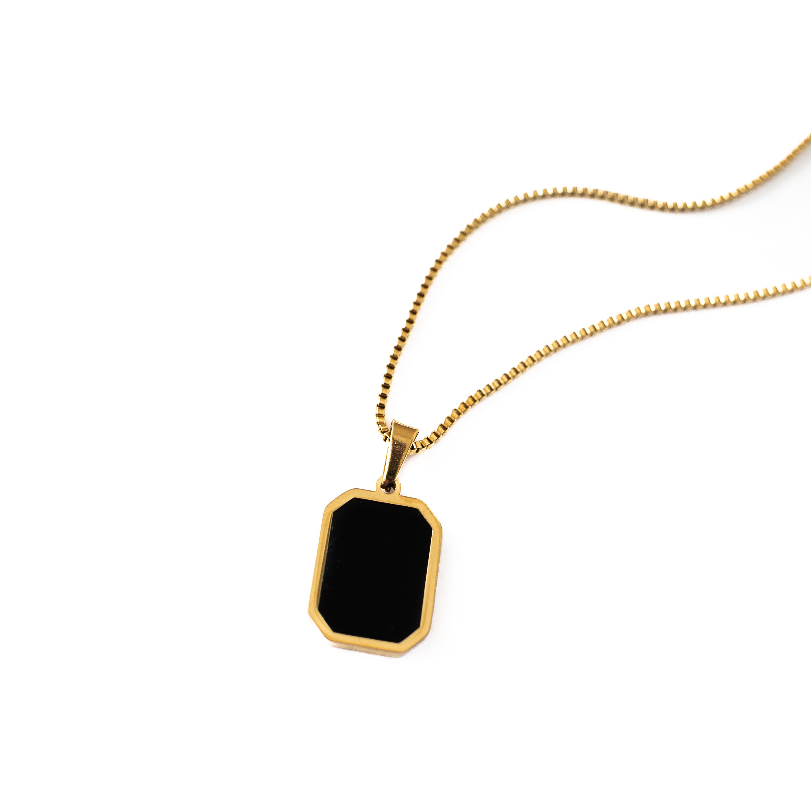 Onyx Pendant (Gold)