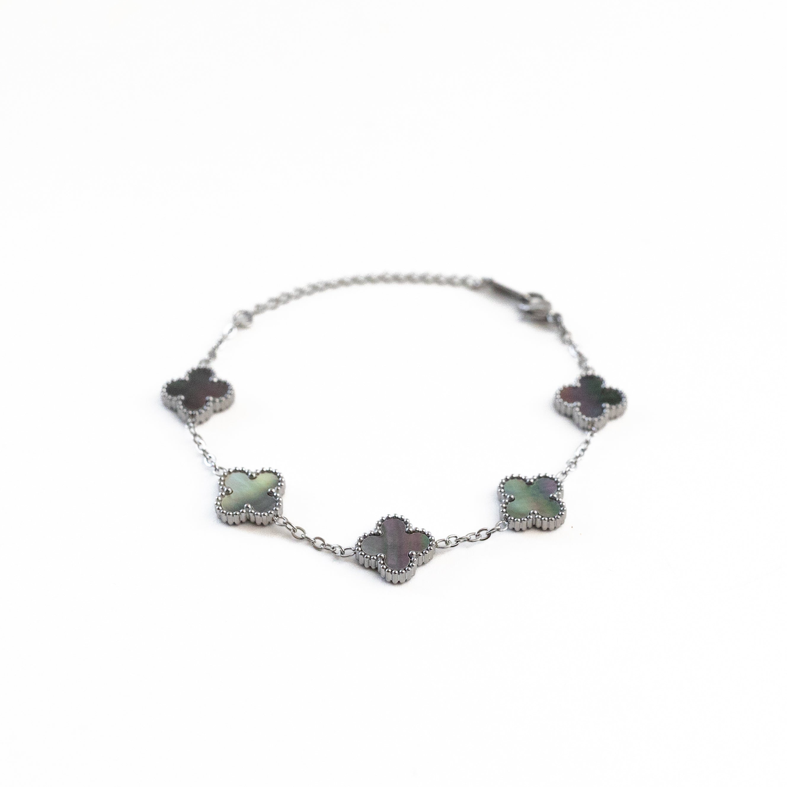 Silver Shine Clover Bracelet (Black)